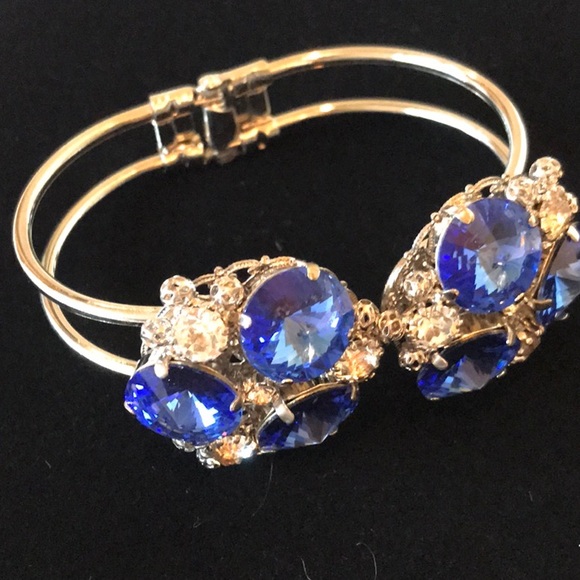 Italian Swarovski Crystal Cuff Bracelet Sapphire - Picture 2 of 2